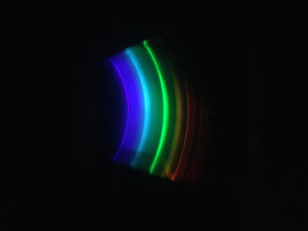 iPjoneで測定した蛍光灯のスペクトル