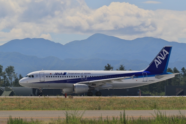 ZTEE2006-JA8947-Airbus A320-211-全日空 -SP6j-1000