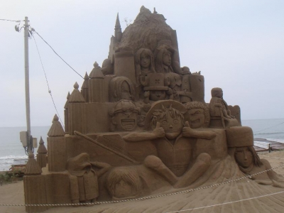 千里浜の砂像　2012年